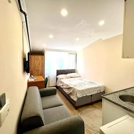 Game Suit Aparthotel *
